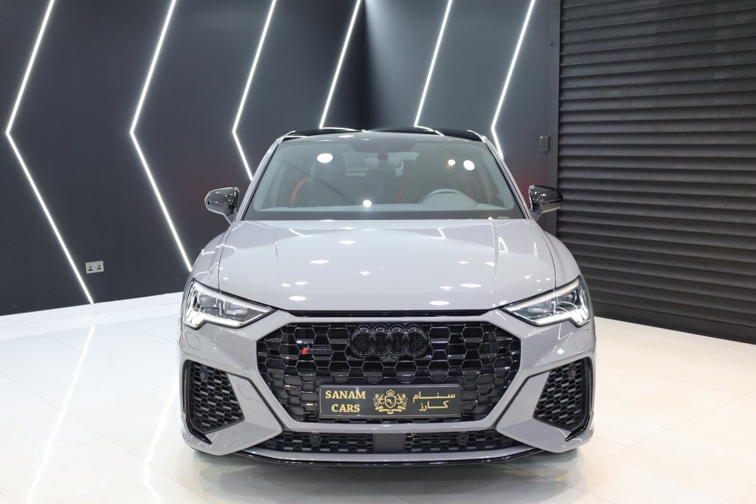 Suv in Dubai, Dubai, United Arab Emirates 2 - 13142526