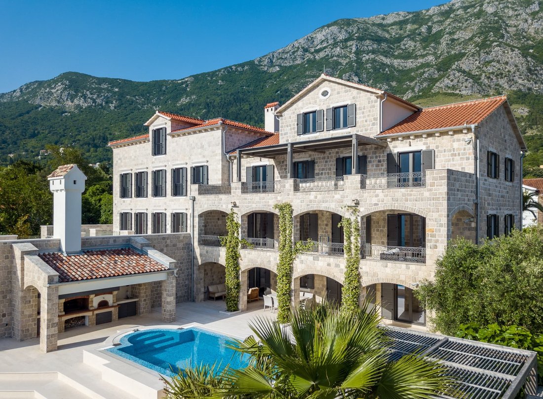 Amazing Waterfront Villa In Risan In Risan, Kotor Municipality