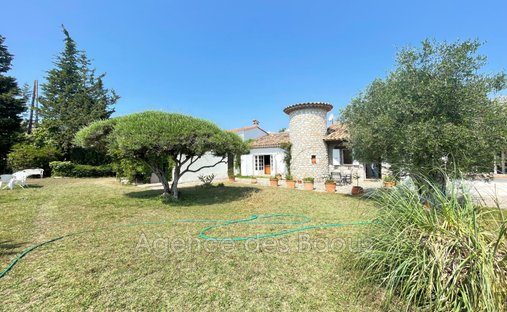 Villa in Nord, La Gaude, France 1