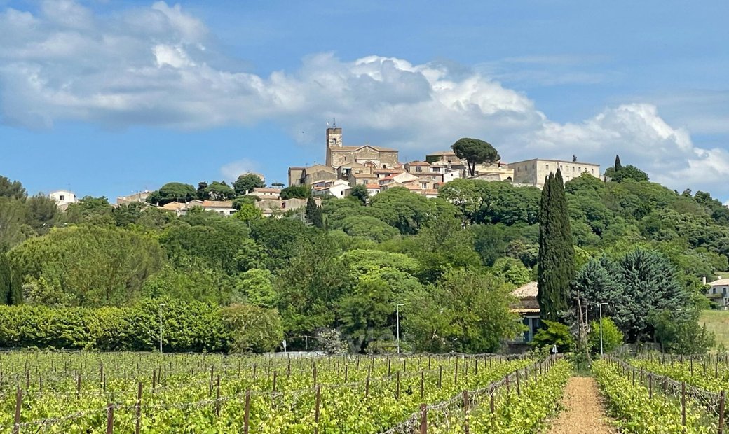 Jolie Vue Dominante In Montpellier, France For Sale (13143518)