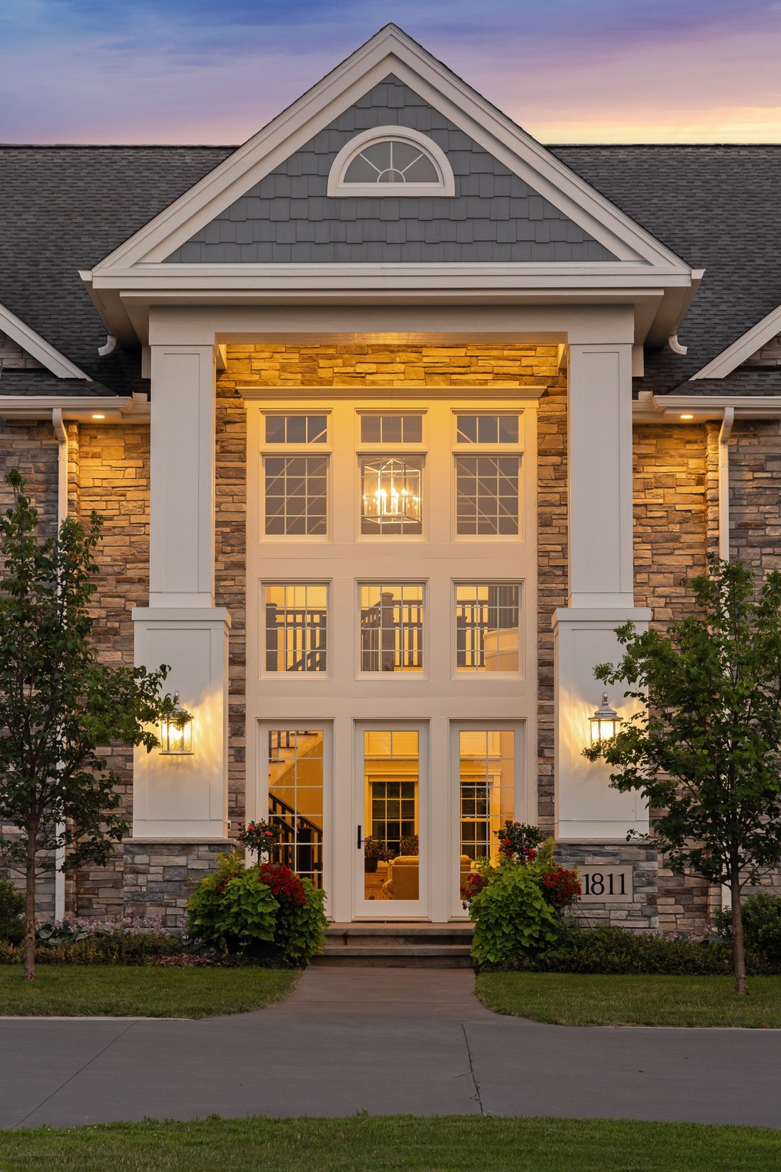 1811 Crestview Court, Red Wing, Mn 55066 In Red Wing, Minnesota, United