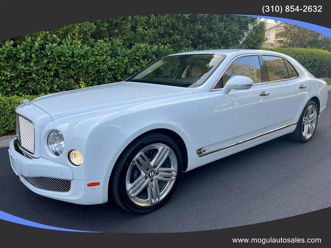 Sedan in Jacksonville, Florida, United States 1 - 12673785