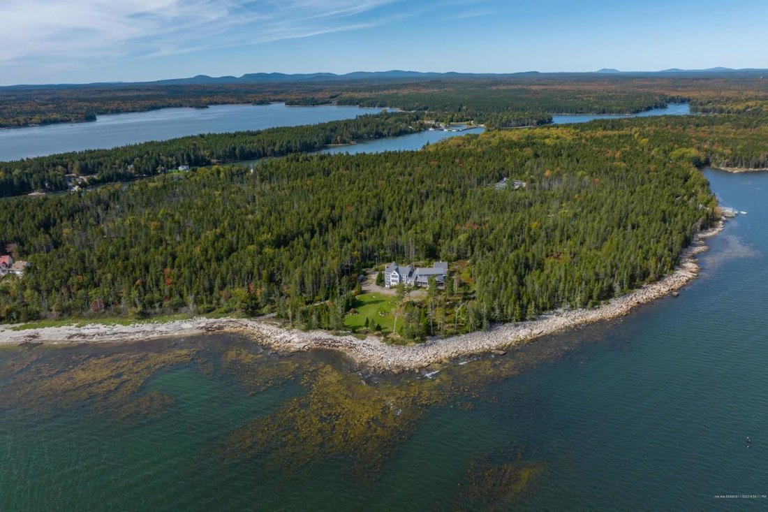 4 Bedrooms Single Family Detached In Milbridge, Maine, United States