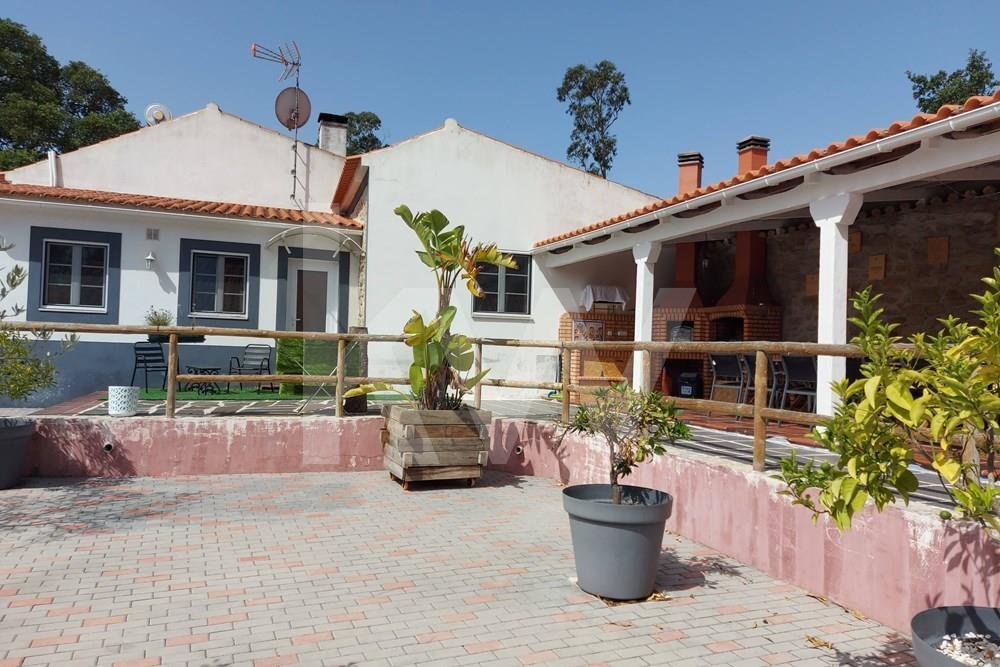 Oportunidade 2 Moradias Tradicionais In Carvalhal, Leiria District, Portugal For Sale (13147079)