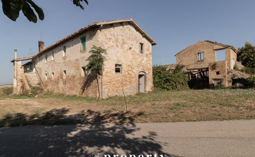 Country House in Monteprandone, Marche, Italy 1
