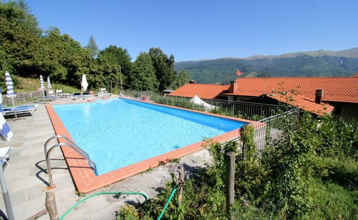 Casa di campagna a San Marcello Piteglio, Toscana, Italia 1