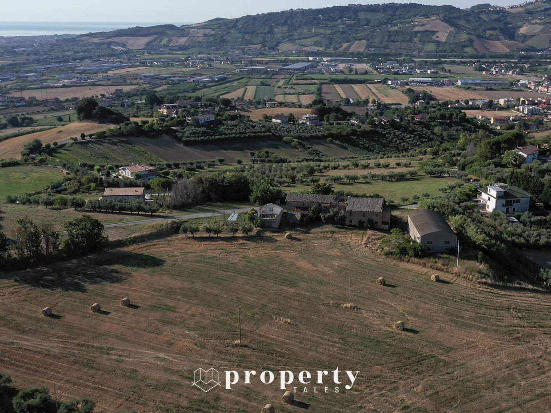 Country House in Monteprandone, Marche, Italy 2 - 13070558
