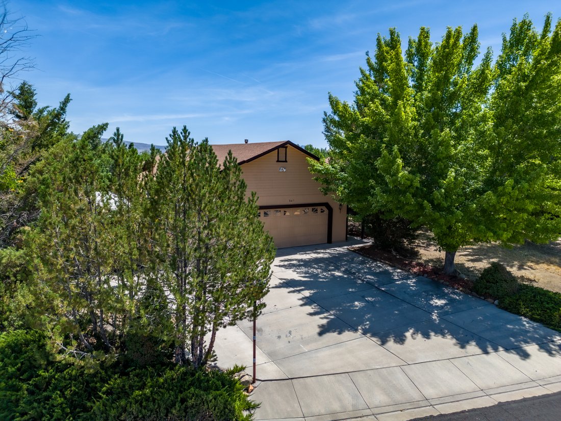 Single Story On Generous Corner Lot With Rv In Sparks, Nevada, United