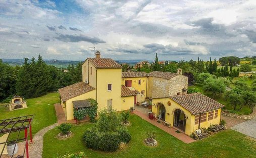 Country House in Casciana Terme Lari, Tuscany, Italy 1