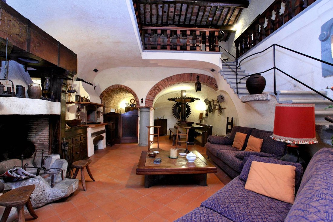 Country House in Camaiore, Tuscany, Italy 2 - 12745611