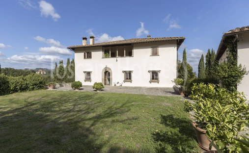 Estate in Rignano sull'Arno, Tuscany, Italy 1