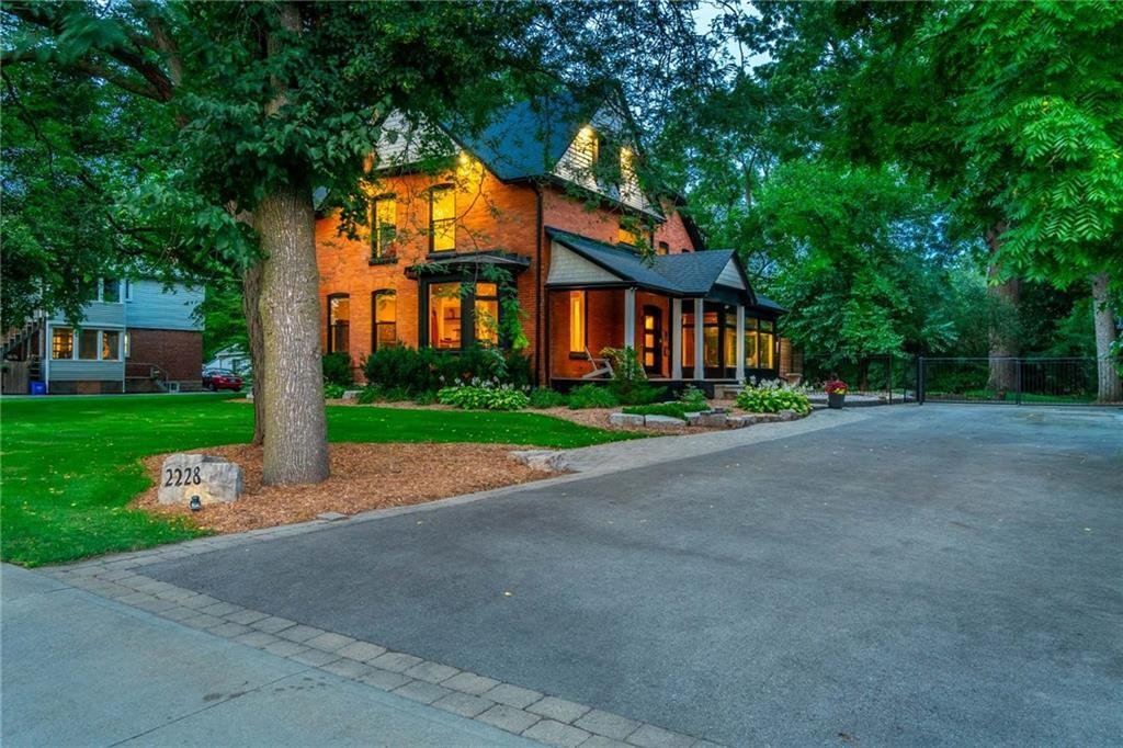 House in Burlington, Ontario, Canada 3 - 13151269