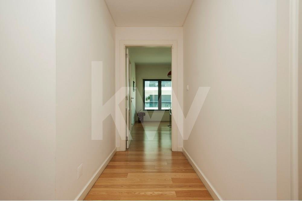 Aquele T2 Inserido Numa Urbanização Que Vai Te In Lisbon, Lisbon, Portugal For Sale (13151901)