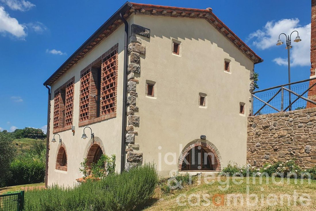 House in Volterra, Tuscany, Italy 4 - 13151667