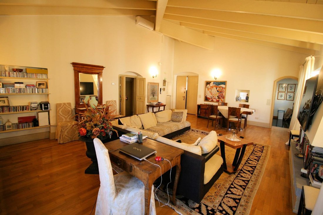 Apartment in Historic Center (ZTL), Pistoia, Tuscany 2 - 13151146