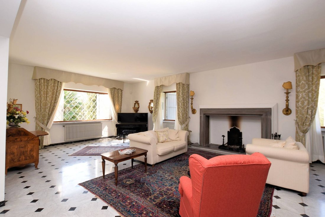 Villa in Camaiore, Tuscany, Italy 5 - 13151143