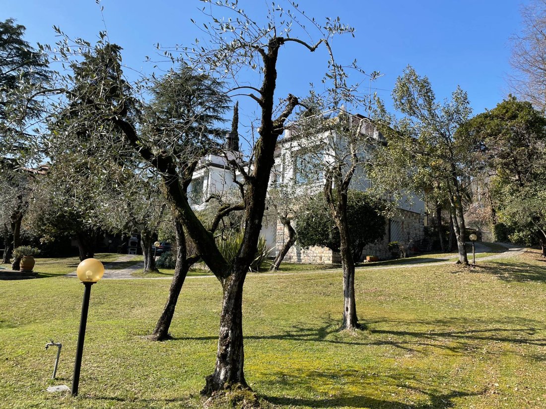 House in Gardone Riviera, Lombardy, Italy 1 - 13151098