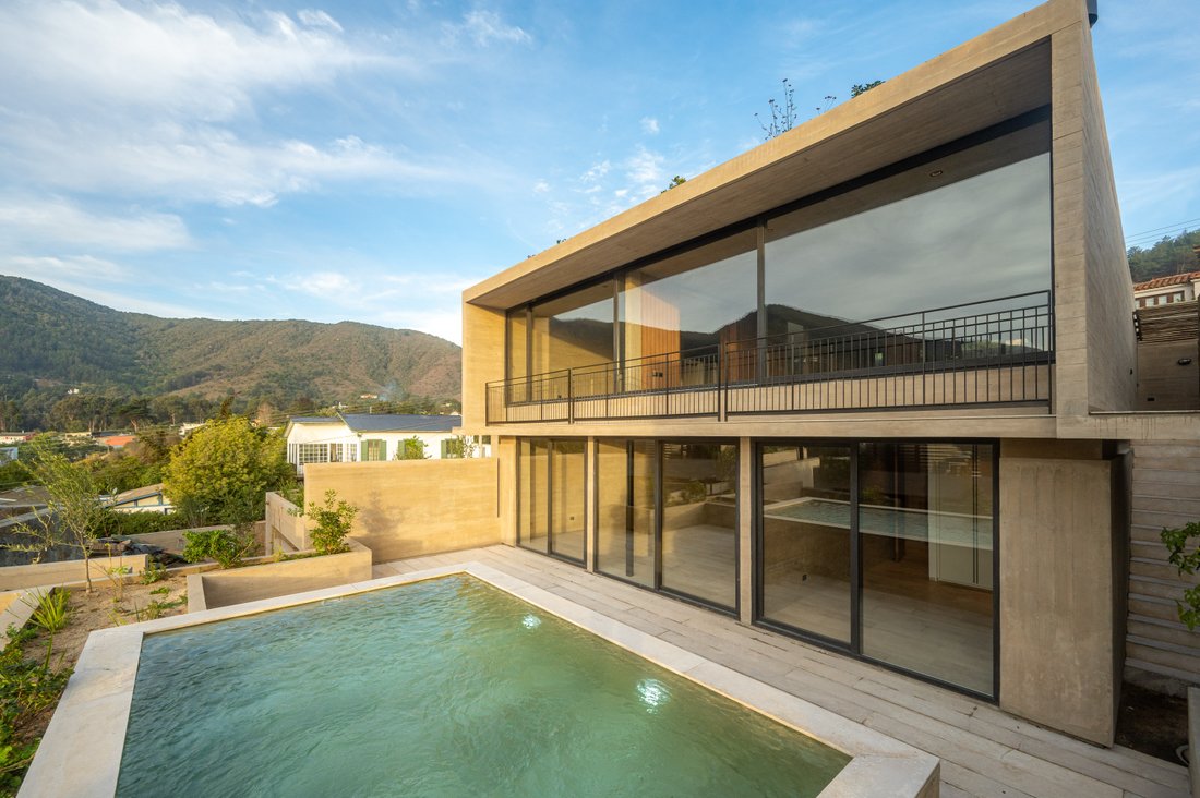 New And Modern House In Downtown Zapallar. In Zapallar, Valparaíso