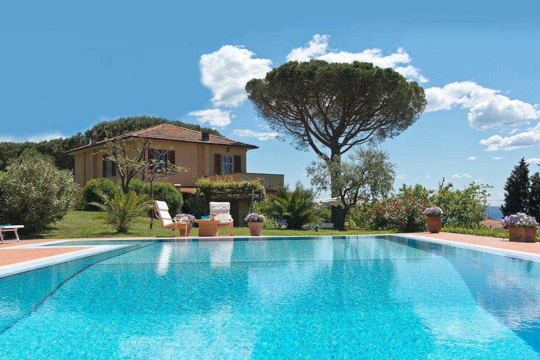 Villa in Bargecchia, Tuscany, Italy 1 - 13151069