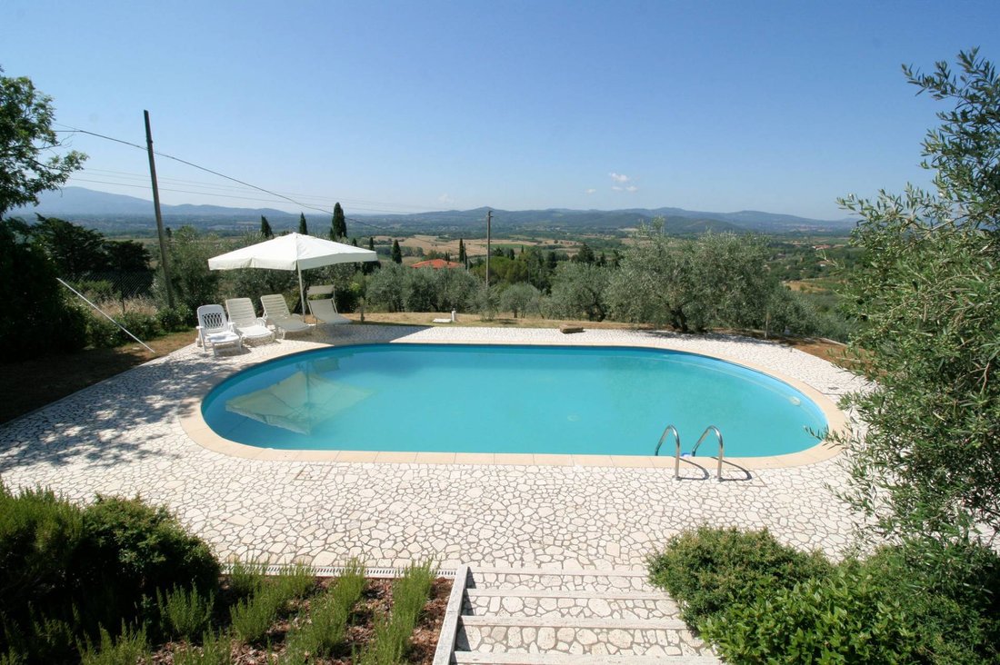 Villa in Capolona, Tuscany, Italy 2 - 13151130
