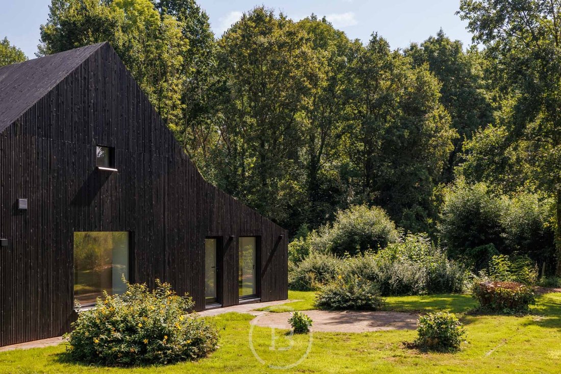 Beautifully Renovated Estate On 1.1 Hectares In Gooik, Flanders, Belgium For Sale (13151873)