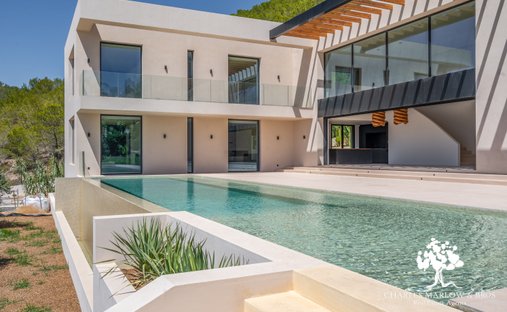 Villa in Ibiza Town, Balearic Islands, Spain 1