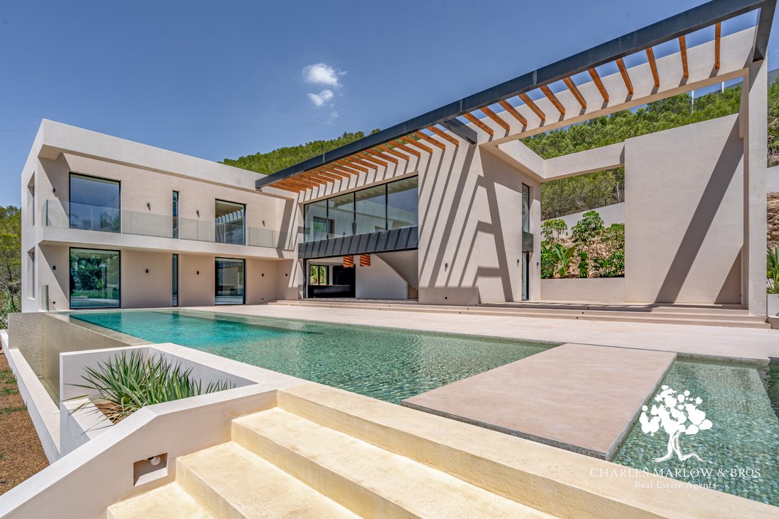Villa in Ibiza Town, Balearic Islands, Spain 2 - 13156127