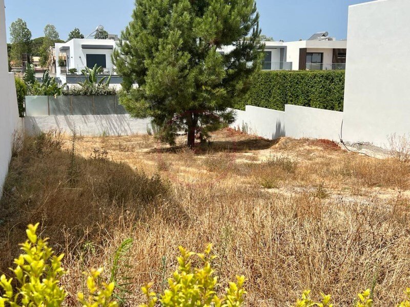 Land for sale in Loulé, Portugal — €385,000