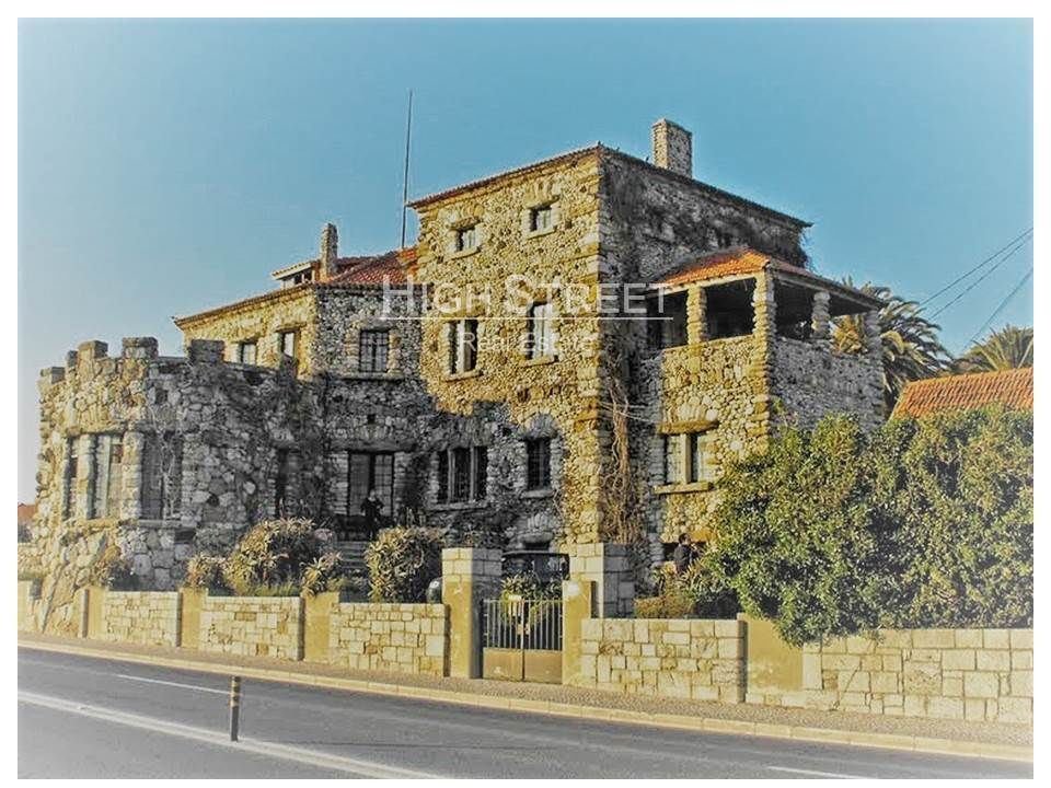 Cascais Villa In Carcavelos, Lisbon, Portugal For Sale (13158176)