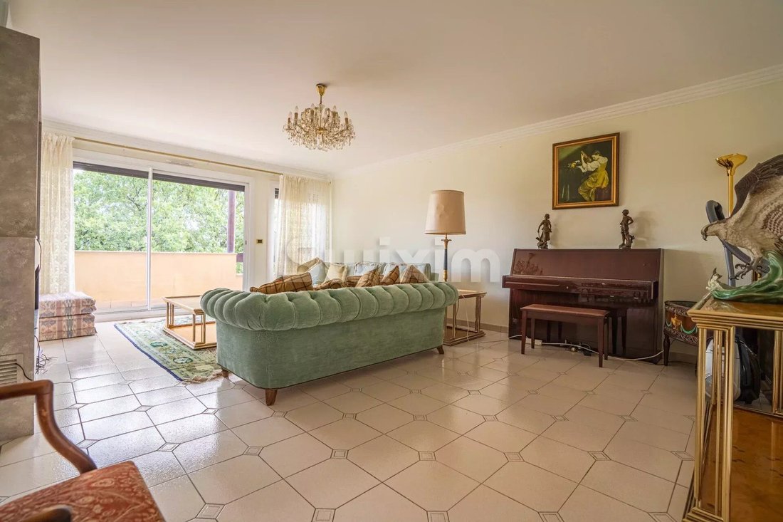 Appartement T8 De 200m2 Avec In Ferney Voltaire, Auvergne Rhône Alpes