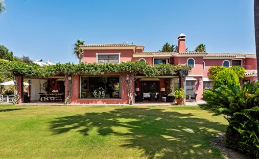 Villa en Nueva Andalucía, Marbella, España 1