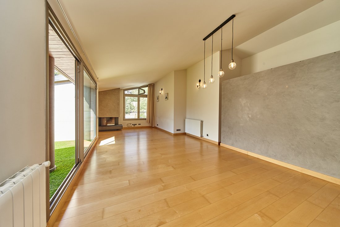Apartment in Escaldes-Engordany, Escaldes-Engordany, Andorra 3 - 13159311