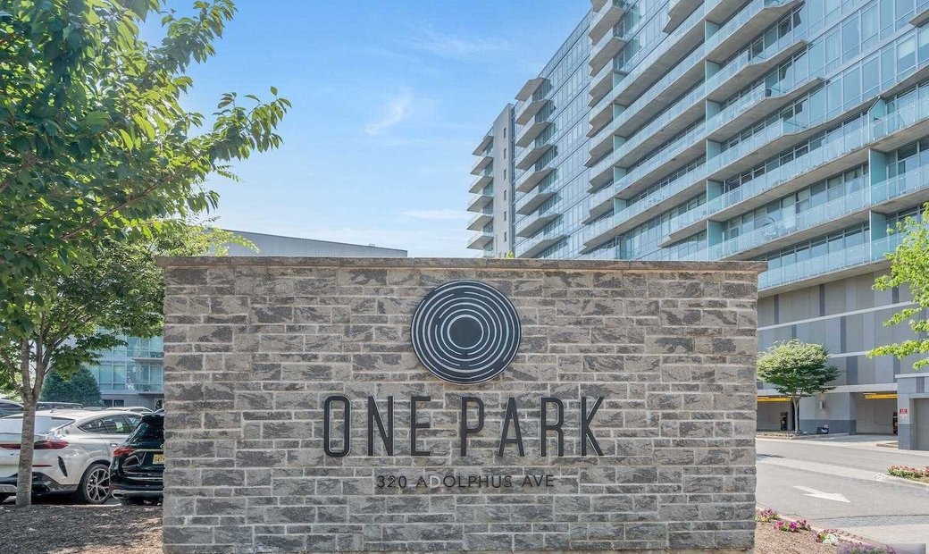 320 Adolphus Avenue 520 In Cliffside Park, New Jersey, United States