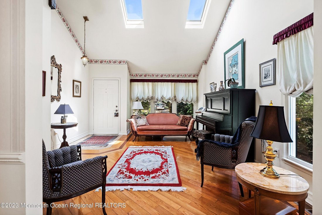 547 River Road In Fair Haven, New Jersey, United States For Sale (13093091)