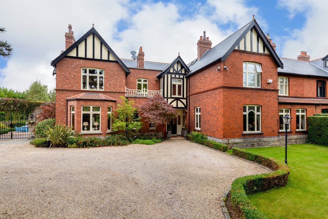 Dungriffan, 2 Sydney Parade Avenue, In Dublin, County Dublin, Ireland