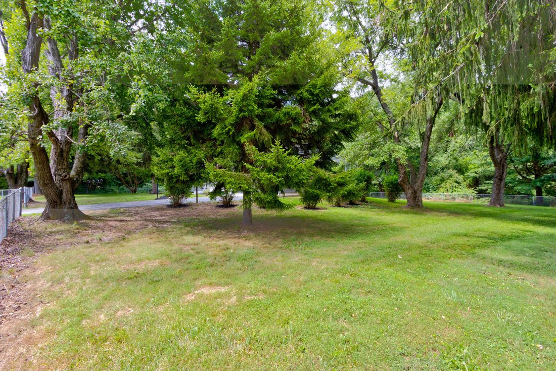 Redlands Estates Ranch Style Home In Redland, Maryland, United States