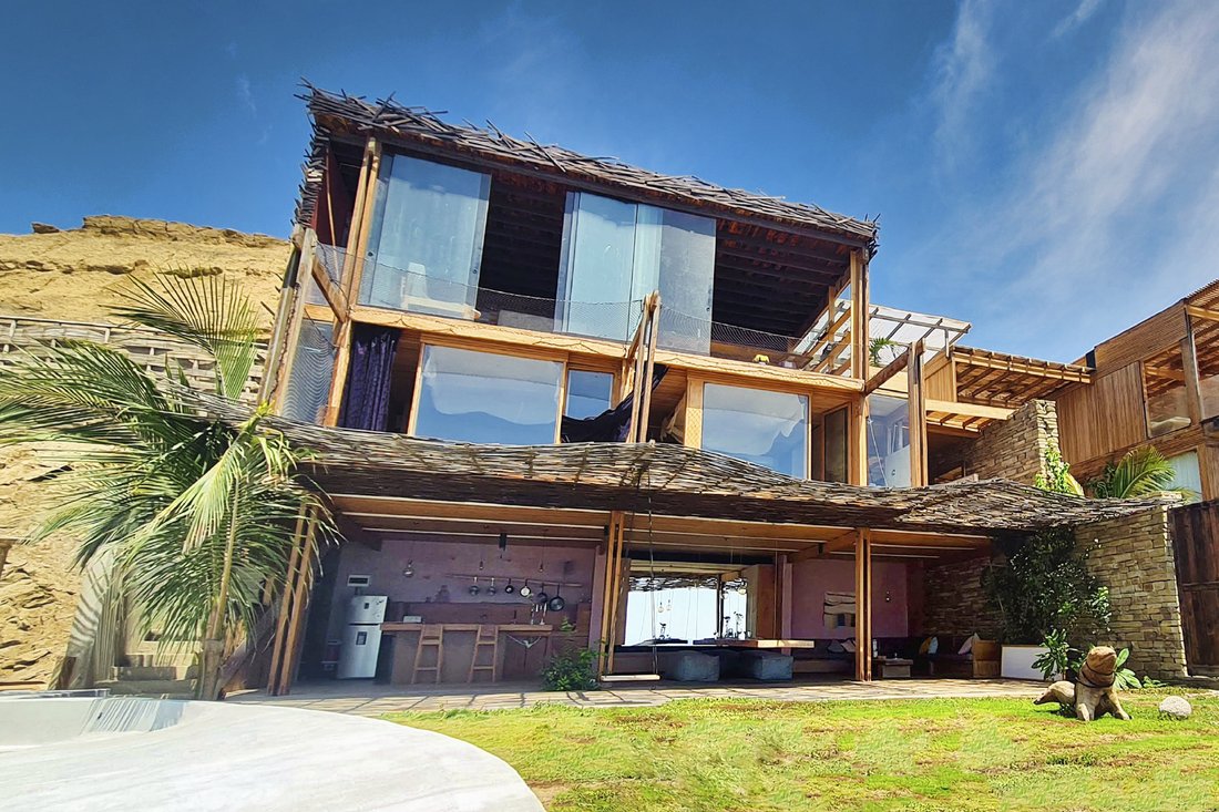 A High Quality Hotel With A Total Area Of 2250 M2 In Máncora, Piura