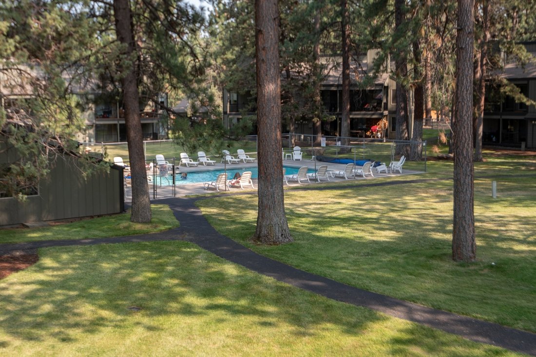 801 Hwy 20 , 2 C Sisters, Or 97759 In Sisters, Oregon, United States