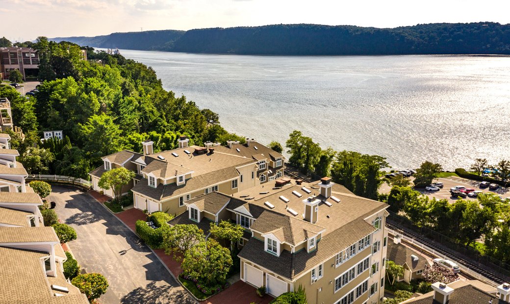 Spectacular Year Round Views Of The In Dobbs Ferry, New York, United