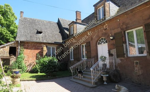 House in Louignac, Nouvelle-Aquitaine, France 1