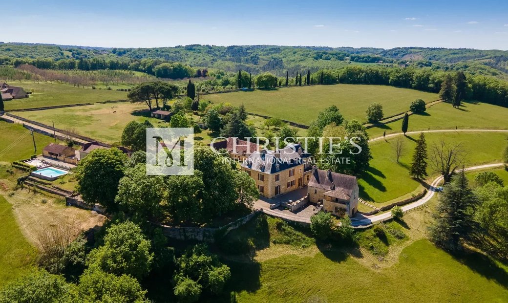 For Sale Château And Domaine In Sarlat La Canéda, Nouvelle Aquitaine