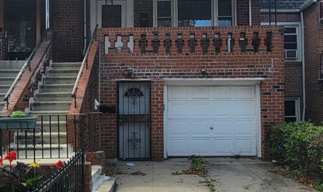 1402 East 53rd Street, Brooklyn, Ny 11234 In New York, New York, Stati