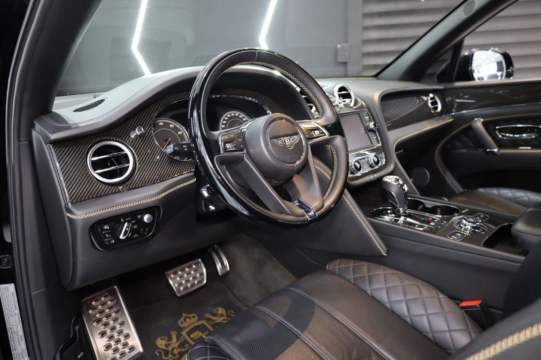Suv in Dubai, Dubai, United Arab Emirates 5 - 13166724