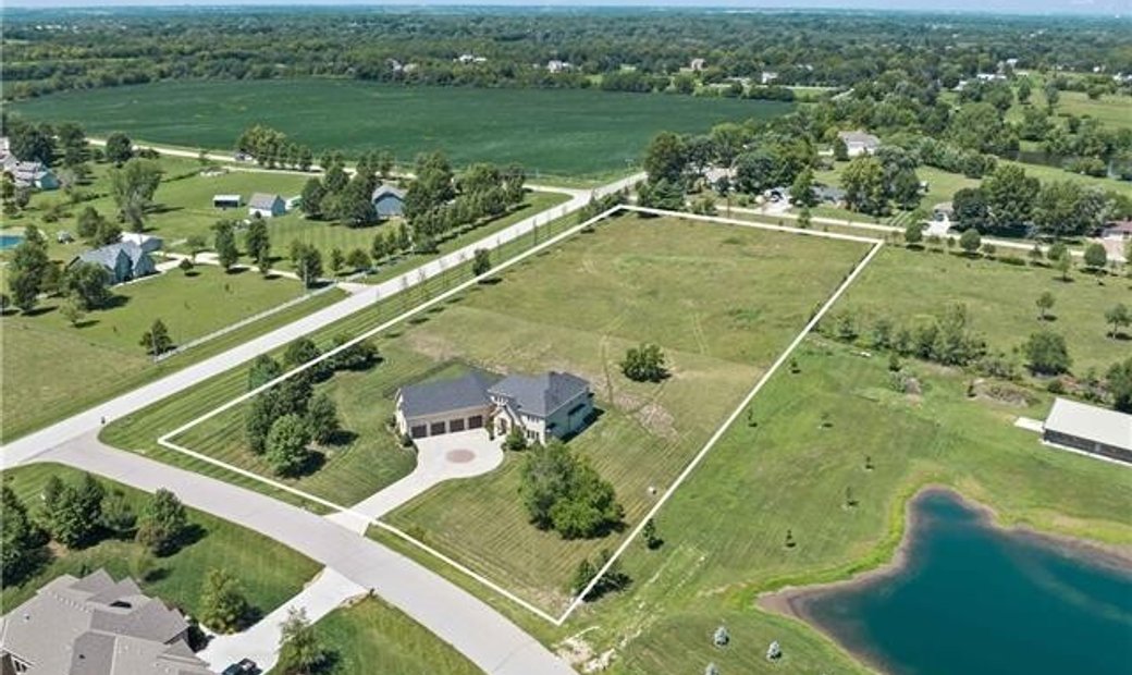 Single Family Detached Bucyrus In Bucyrus, Kansas, United States For