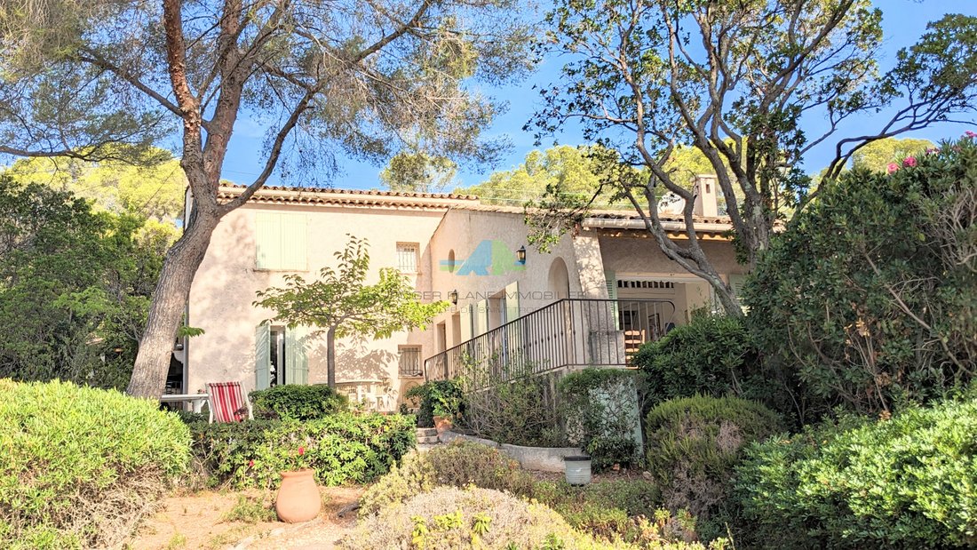 4 Bedroom House In Roquebrune Sur Argens, Provence Alpes Côte D'azur