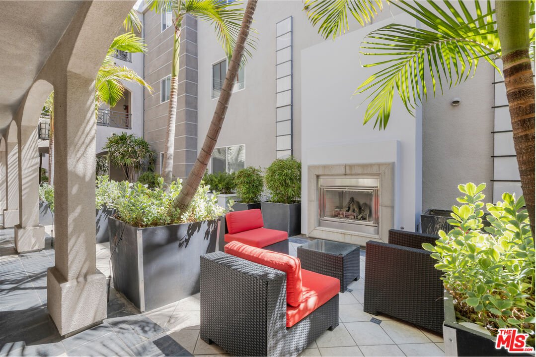 Condo Studio City In Los Angeles, California, United States For Sale