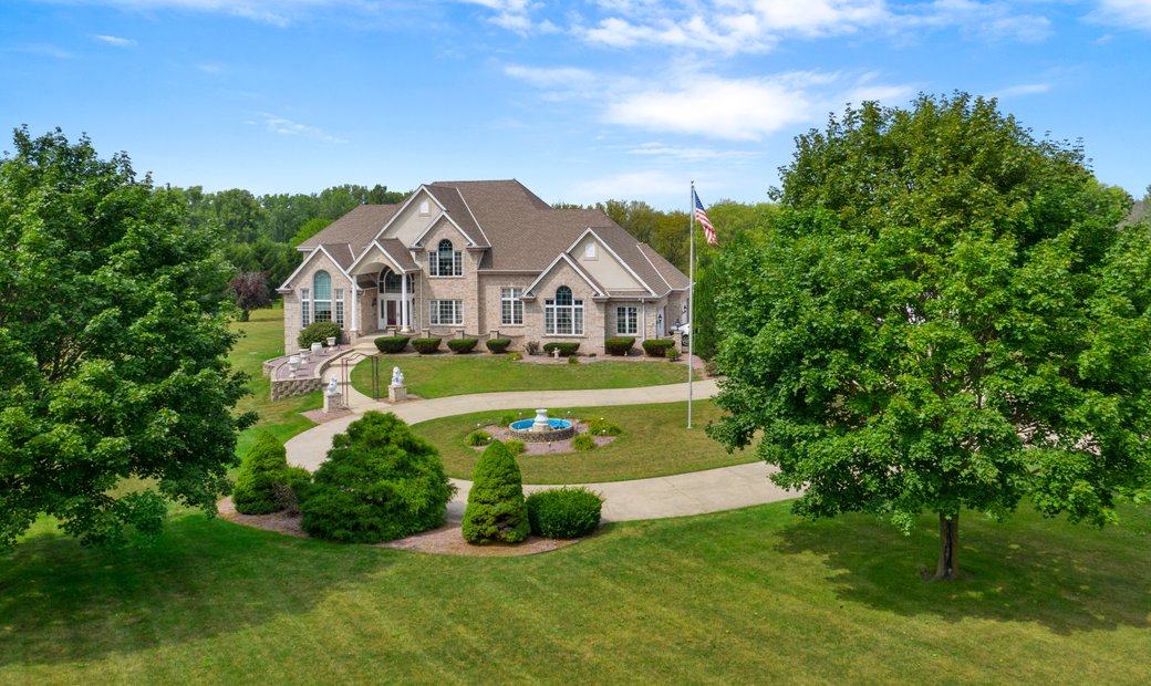 Stately Home On Over Twelve Acres In New Berlin, Wisconsin, United