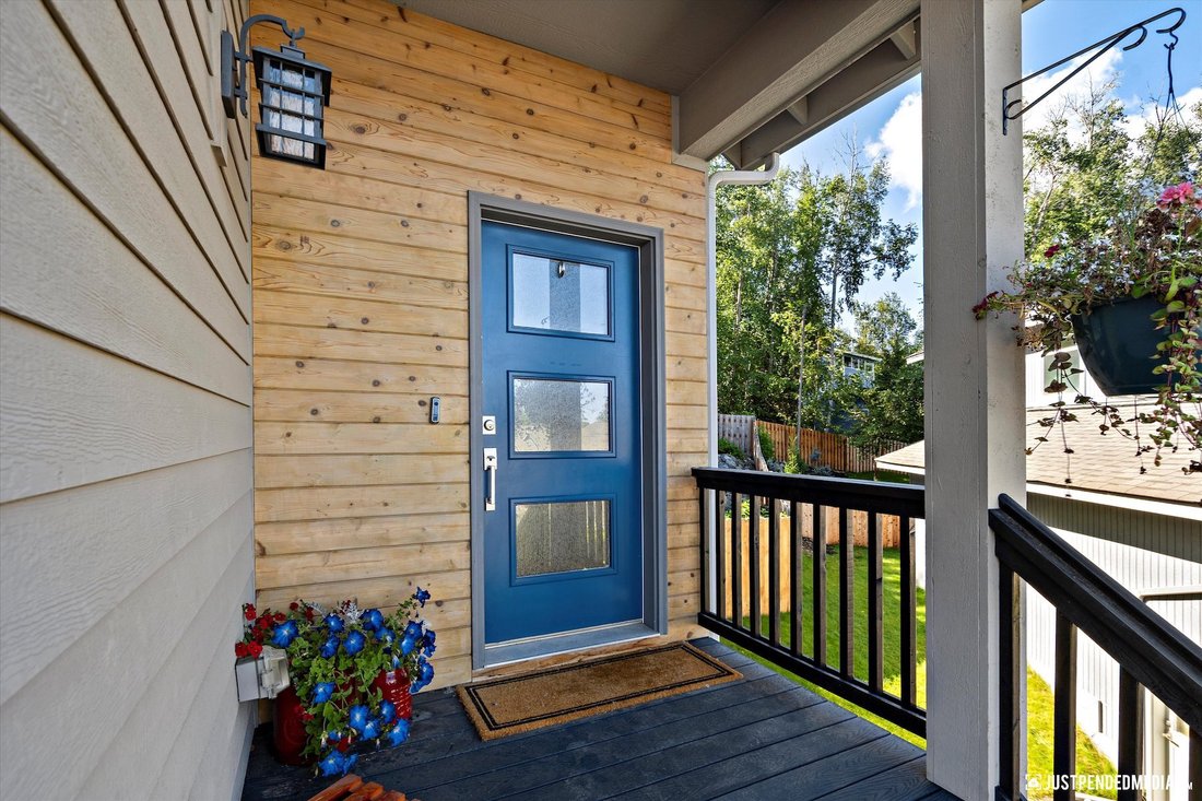 House in Anchorage, Alaska, United States 2 - 13167011