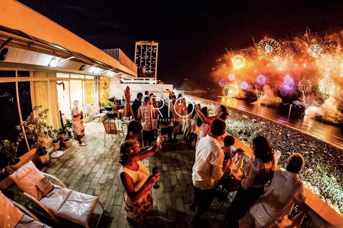 Copacabana / Av. Atlântica In Rio De Janeiro, State Of Rio De Janeiro