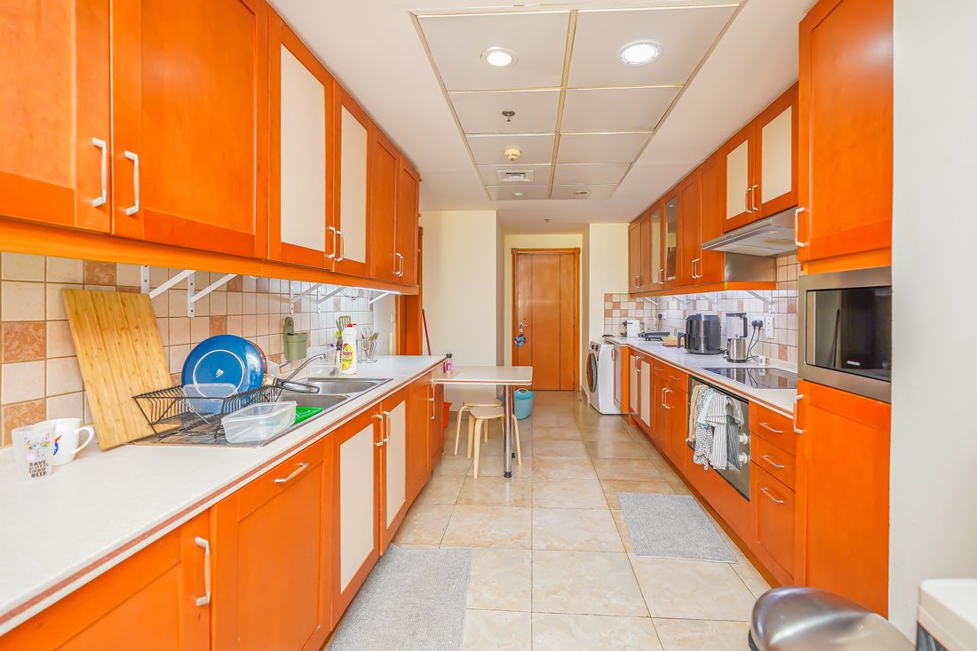 Spacious 3 Bhk + Maid's Flat With Marina View In Doha, Doha, Qatar For